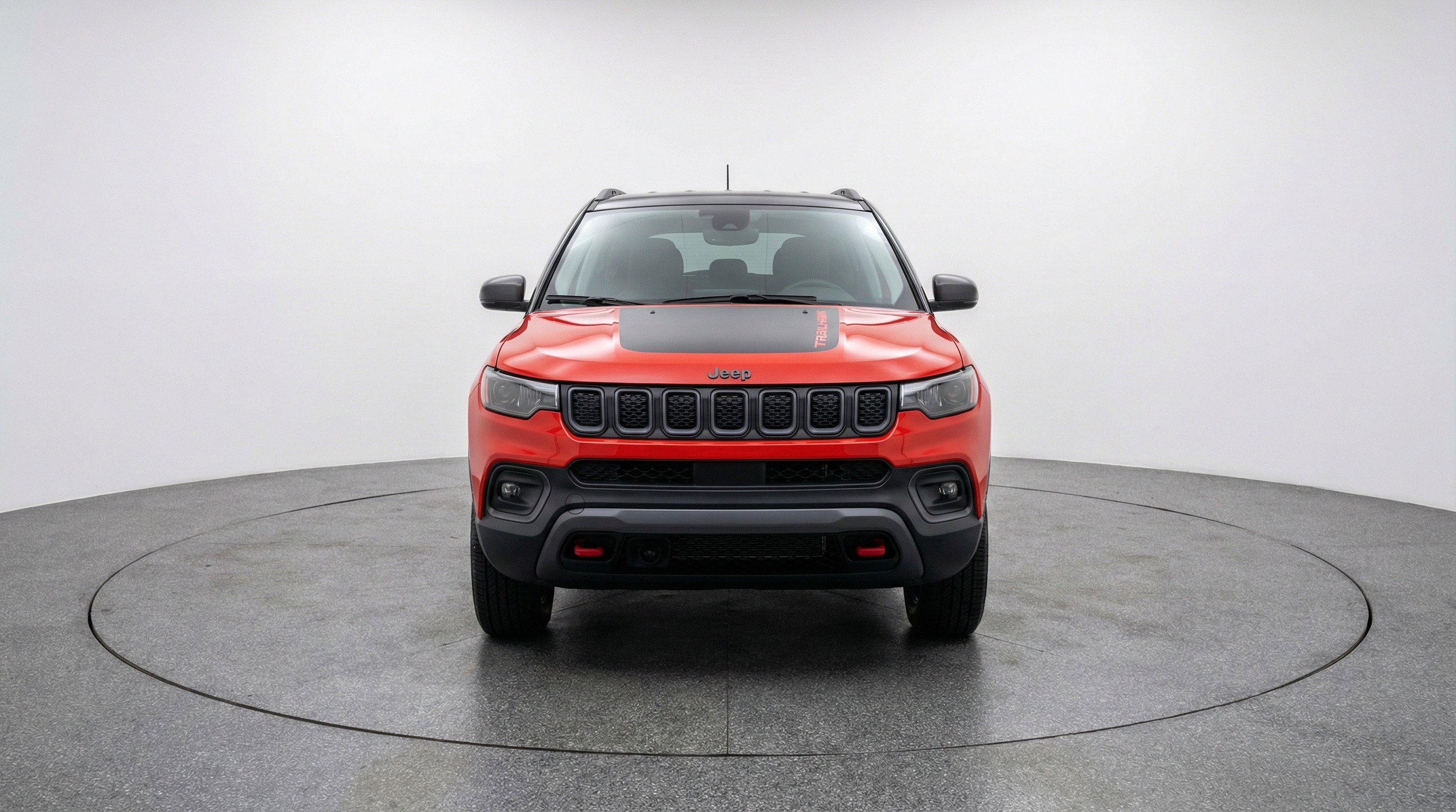 Used 2025 Jeep Compass Trailhawk image 2