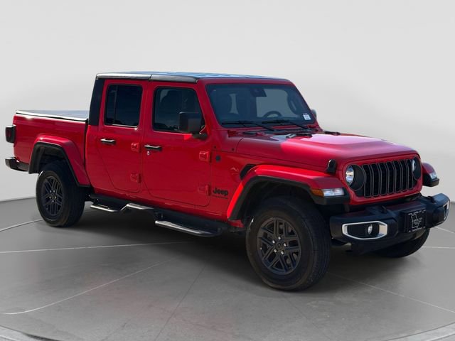 Used 2024 Jeep Gladiator Sport video 1