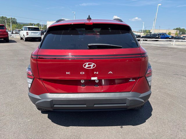 Used 2025 Hyundai Kona SEL AWD/4WD image 6