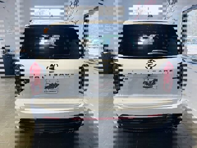 Used 2024 Hyundai Palisade Calligraphy image 6