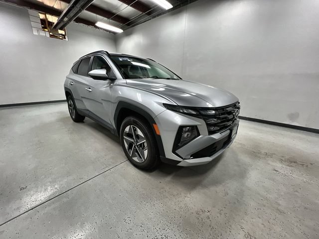 Used 2025 Hyundai Tucson SEL AWD/4WD image 2