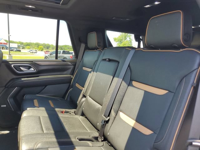 Used 2024 GMC Yukon AT4 w/ Technology Package AWD/4WD image 32