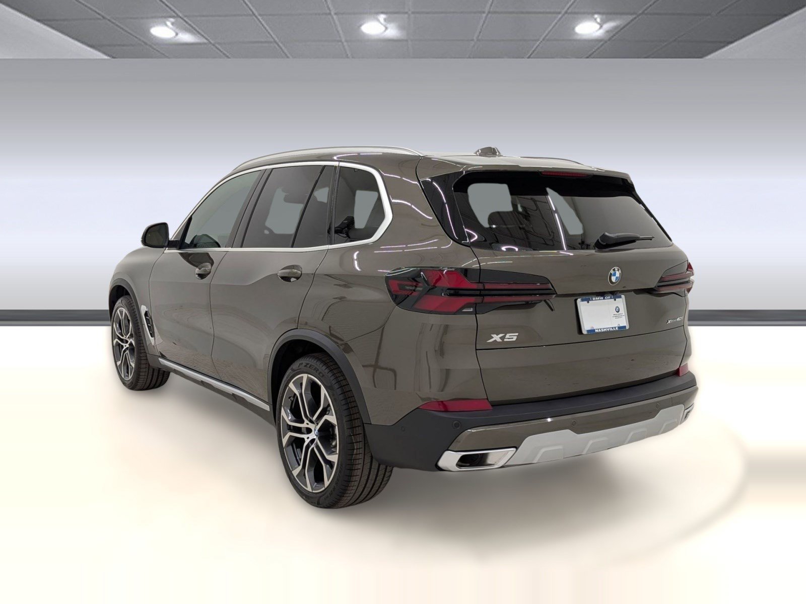 New 2026 BMW X5 xDrive40i w/ Premium Package AWD/4WD image 3
