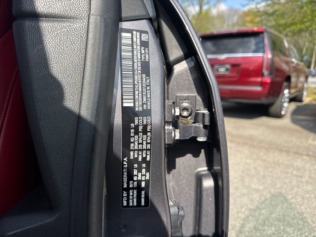 Used 2018 Maserati Levante GranSport image 35