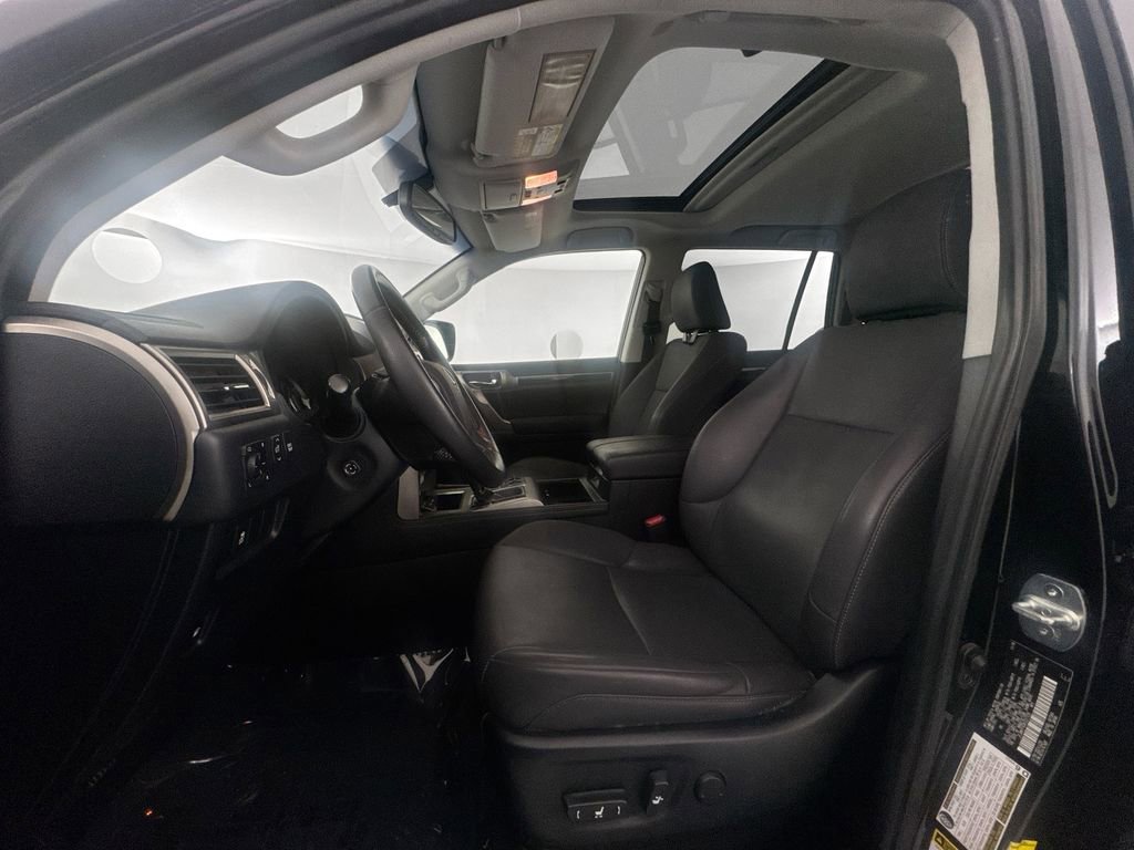Used 2019 Lexus GX 460 w/ Navigation Package AWD/4WD image 19