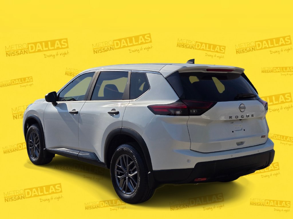 Certified 2025 Nissan Rogue S FWD image 5