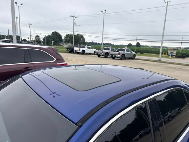 Used 2013 Ford Taurus Limited FWD image 2