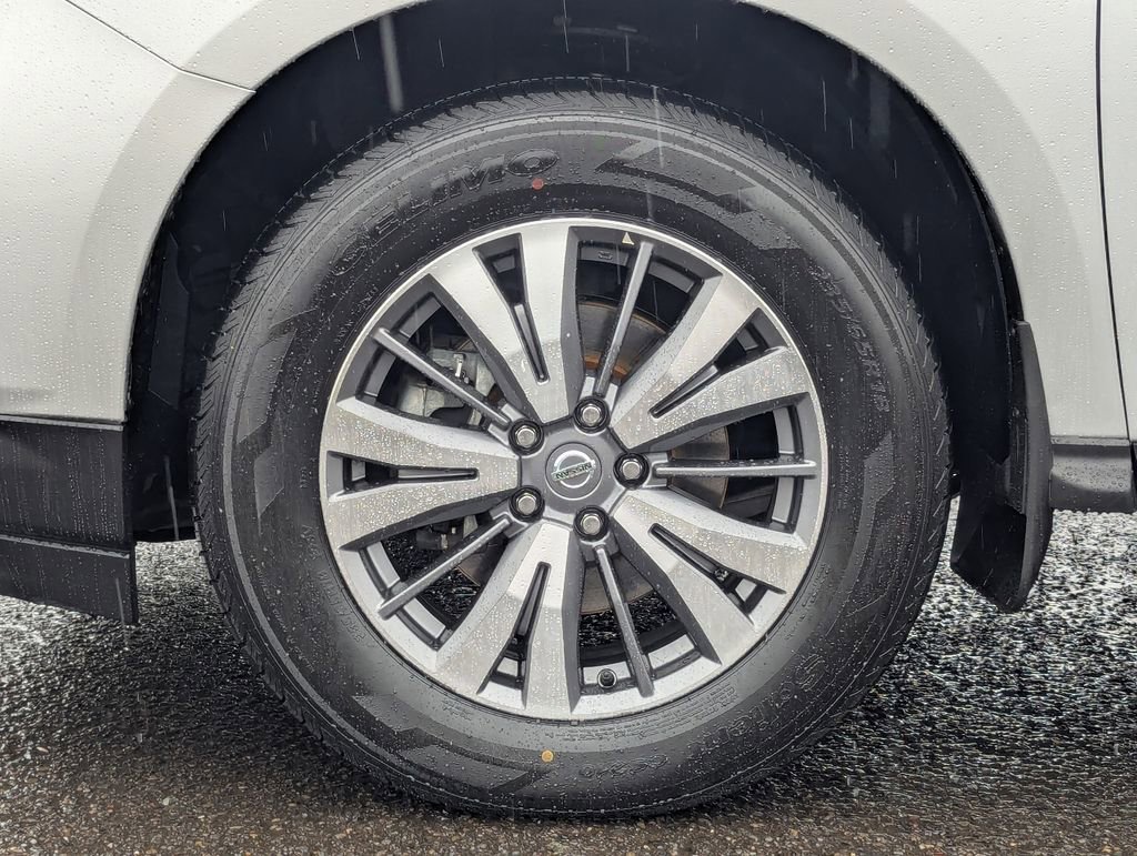 Used 2020 Nissan Pathfinder S AWD/4WD image 39