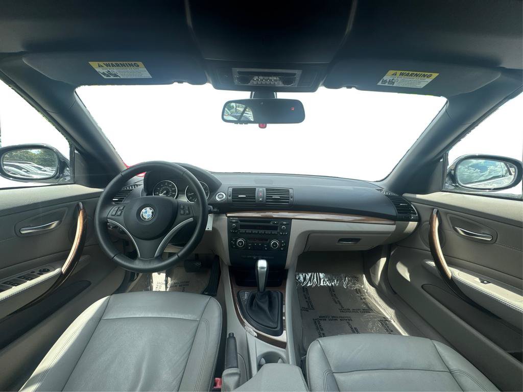Used 2010 BMW 128i Convertible RWD image 19