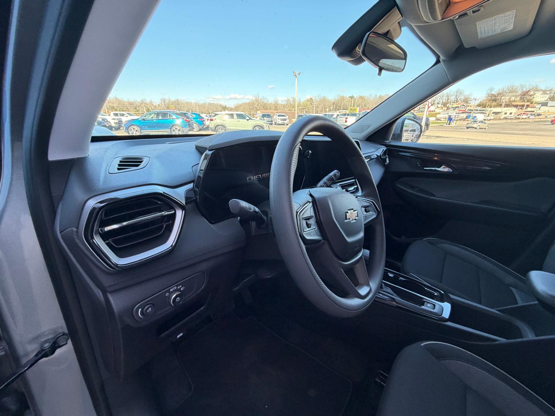 New 2026 Chevrolet TrailBlazer LT w/ Driver Confidence Package image 9