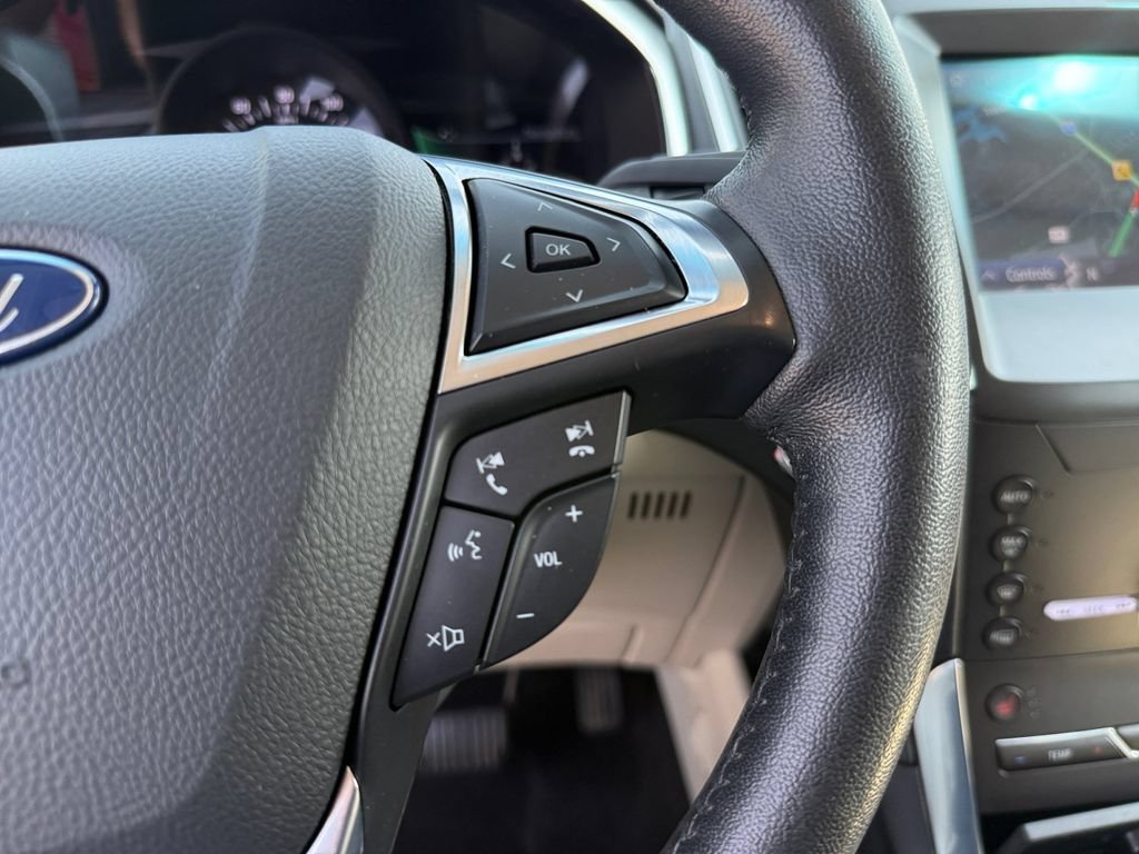 Used 2020 Ford Edge Titanium AWD/4WD image 23