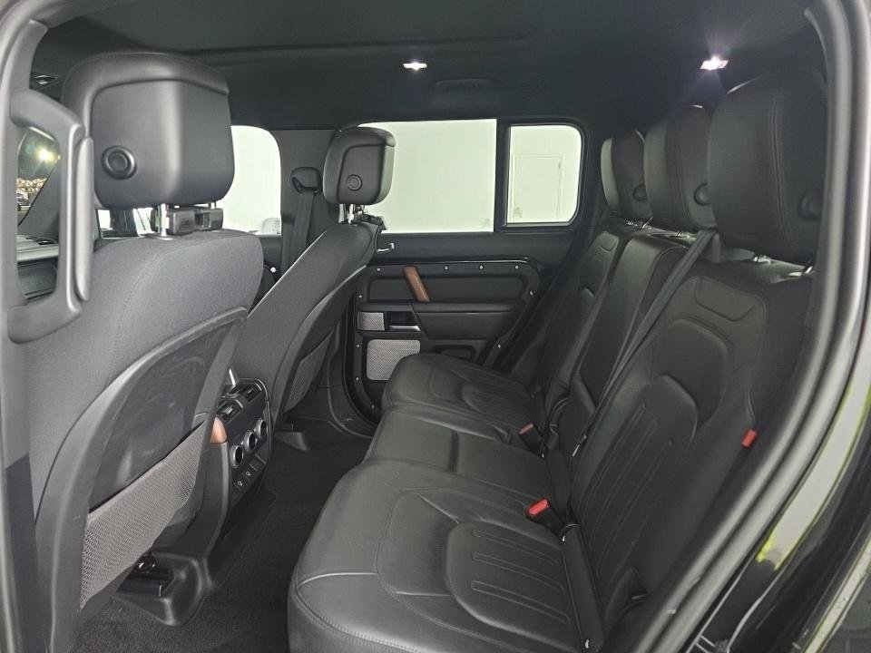 Used 2024 Land Rover Defender 130 X AWD/4WD image 7