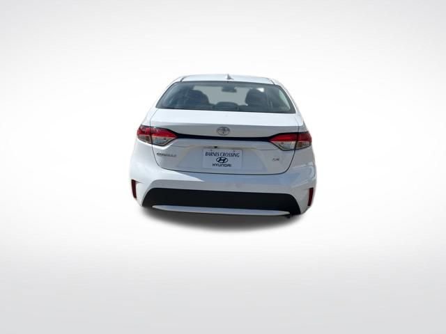 Used 2022 Toyota Corolla LE FWD image 4