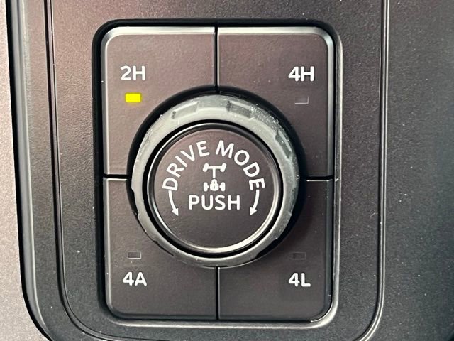 New 2025 Ford F150 Lariat w/ Equipment Group 502A High image 8