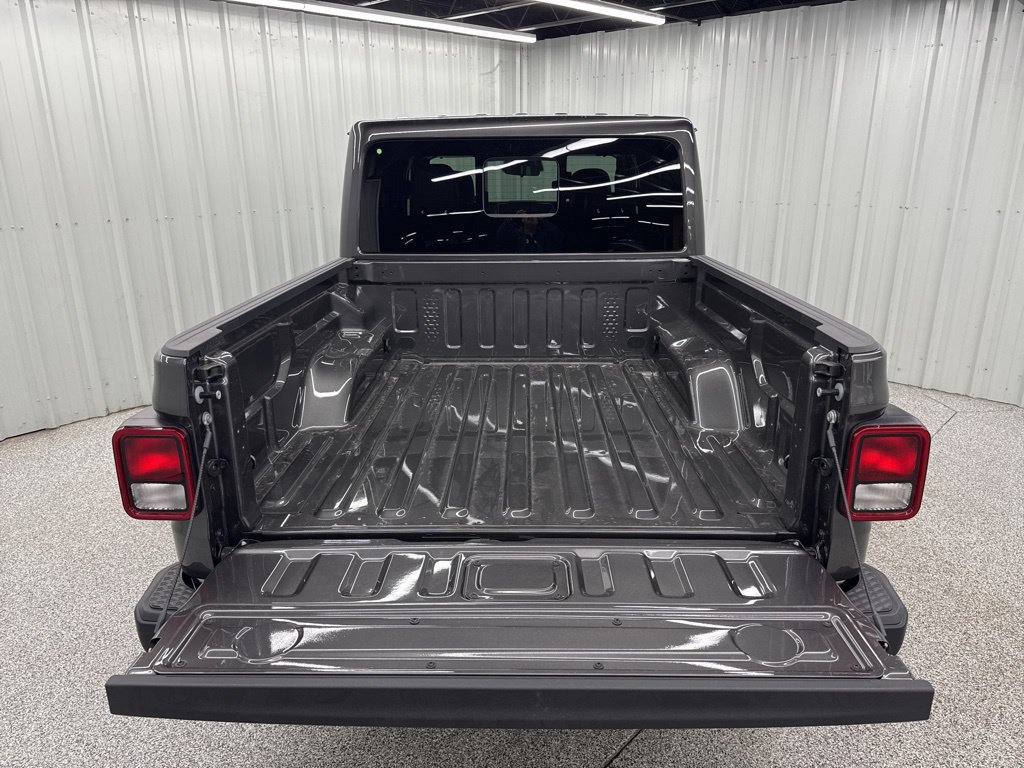 New 2026 Jeep Gladiator Mojave AWD/4WD image 9