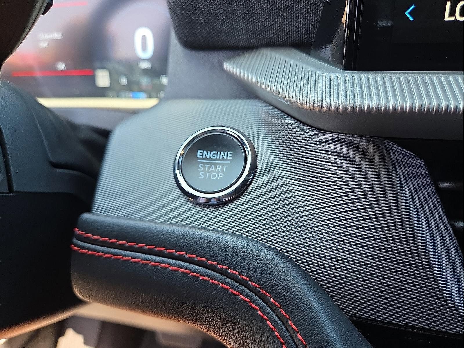 Certified 2025 Ford Explorer ST image 21