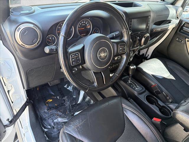 Used 2016 Jeep Wrangler Unlimited Sahara image 13