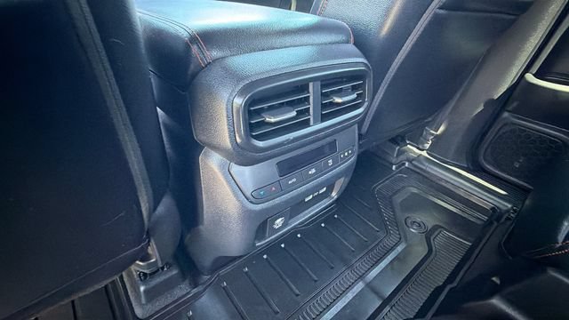 Used 2023 Honda Pilot TrailSport image 17