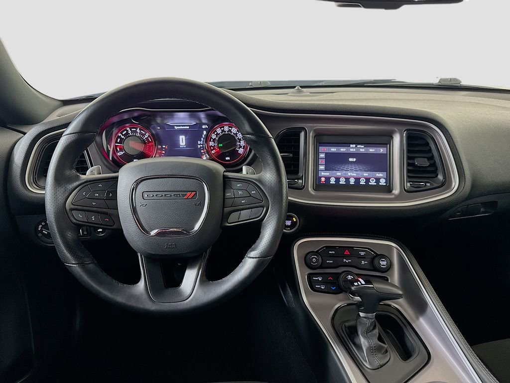 Used 2022 Dodge Challenger R/T w/ Blacktop Package image 18