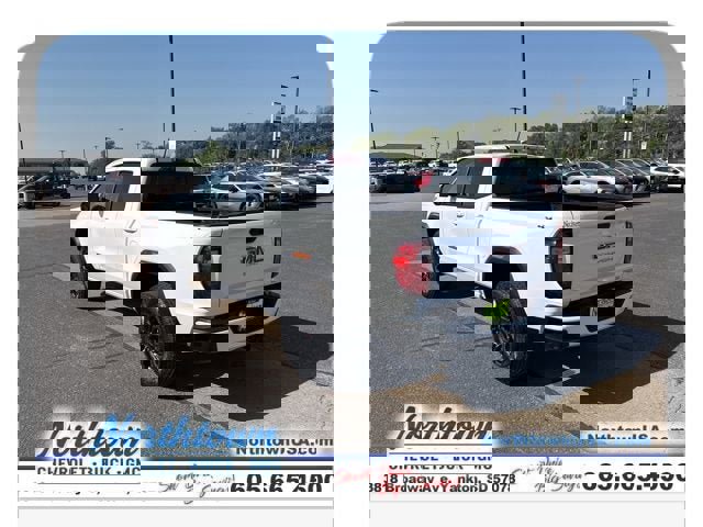 New 2025 GMC Canyon Elevation w/ Convenience Package image 8