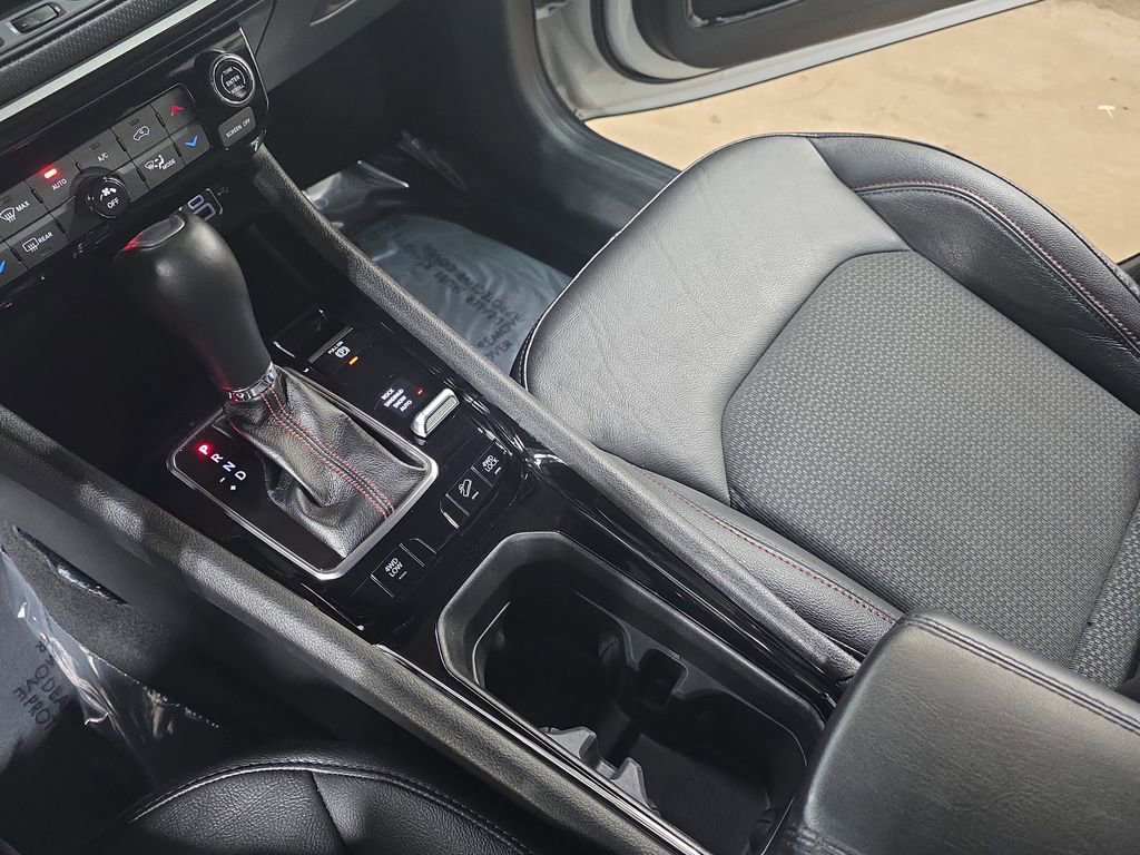 Used 2025 Jeep Compass Trailhawk image 23