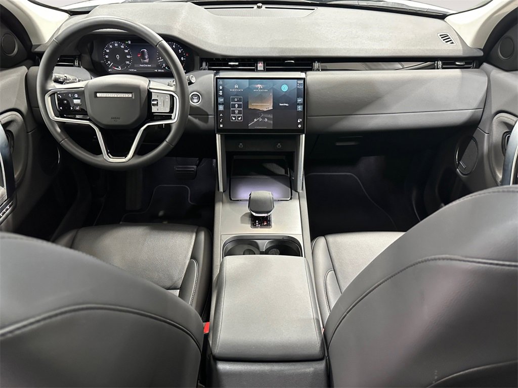 Used 2024 Land Rover Discovery Sport S image 9