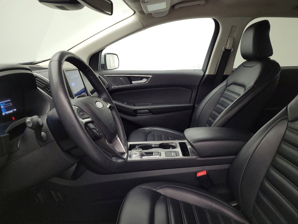 Used 2024 Ford Edge SEL image 17