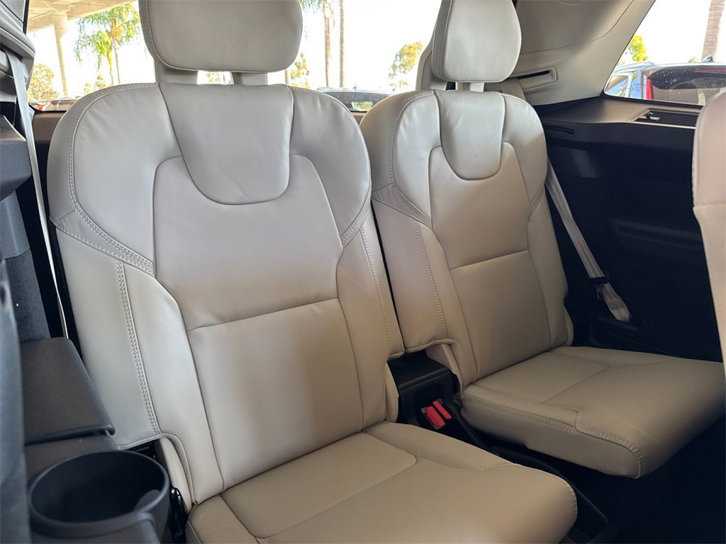 New 2026 Volvo XC90 B6 Ultra image 14