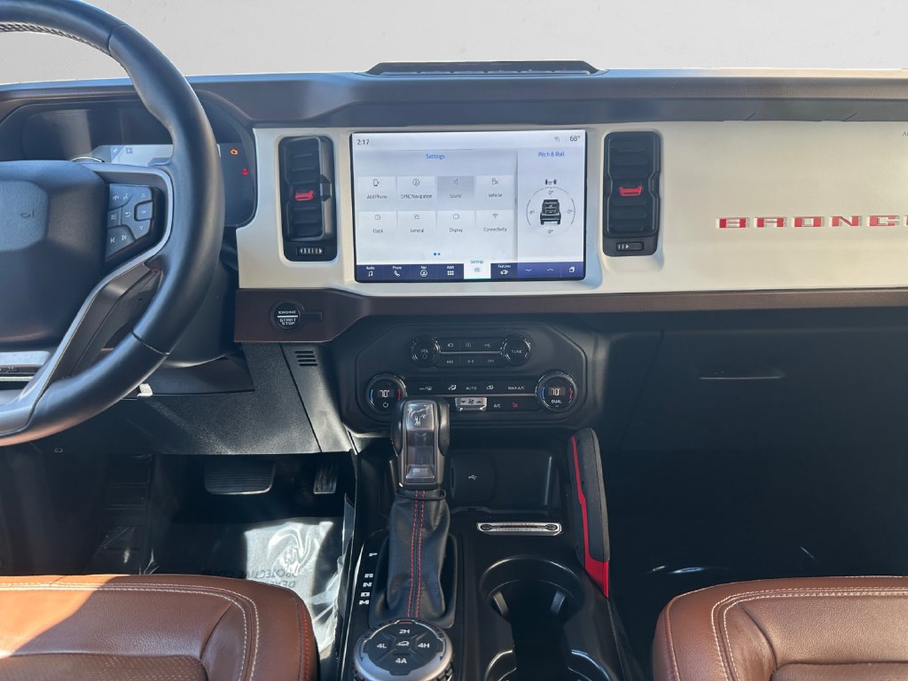 Used 2024 Ford Bronco Heritage Edition AWD/4WD image 18