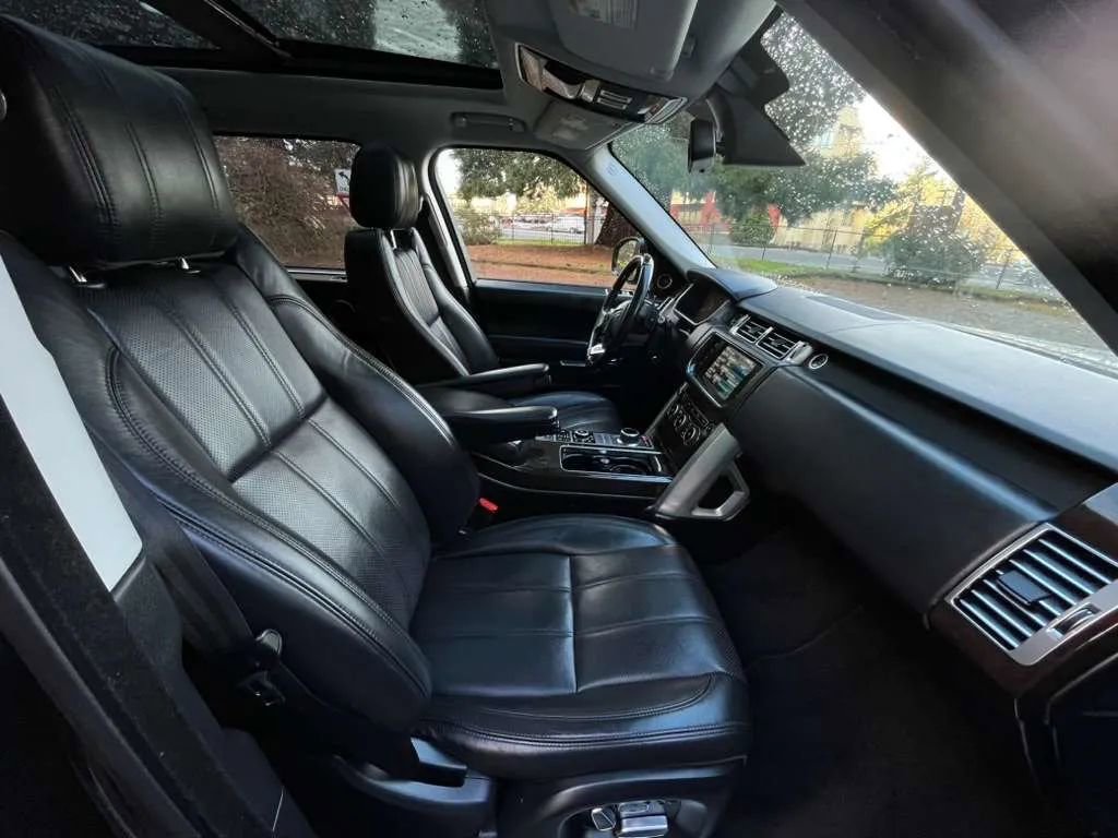 Used 2015 Land Rover Range Rover Long Wheelbase Supercharged image 17