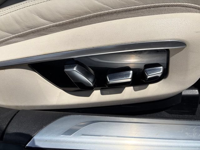 Used 2016 BMW 750i RWD image 40