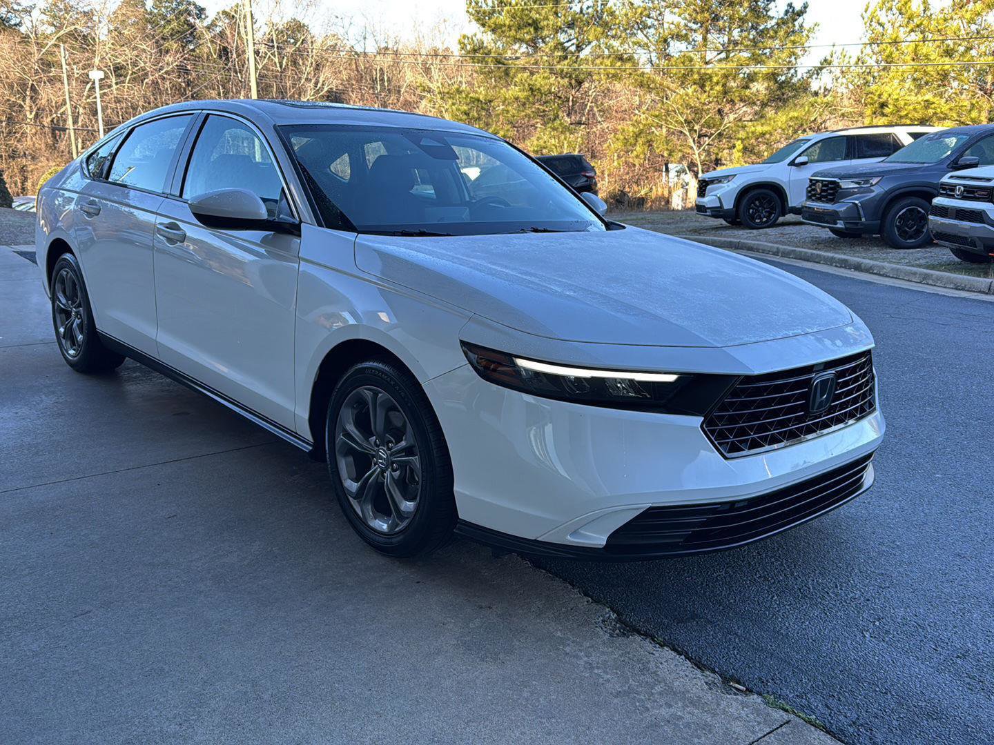 Used 2024 Honda Accord EX image 6