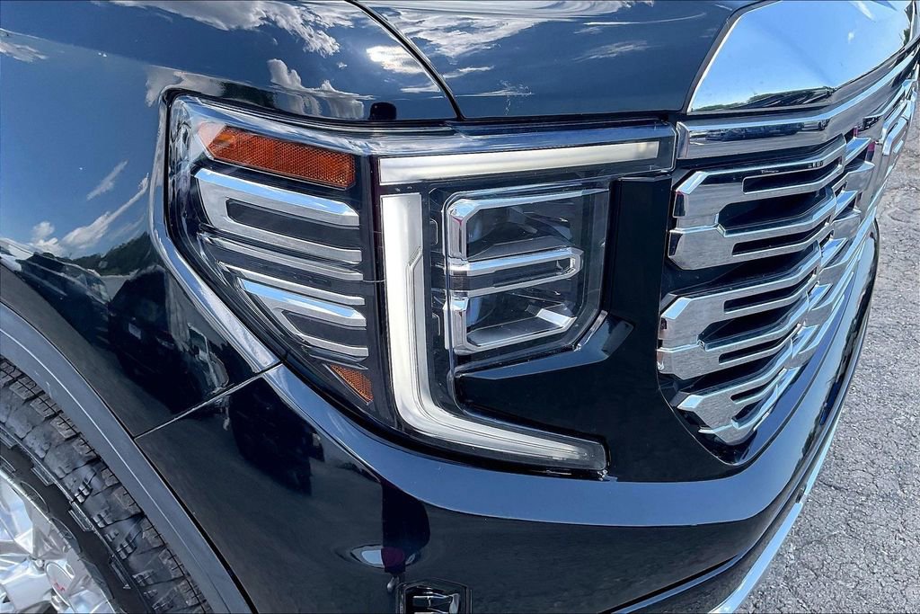 Used 2022 GMC Sierra 1500 Denali AWD/4WD image 33