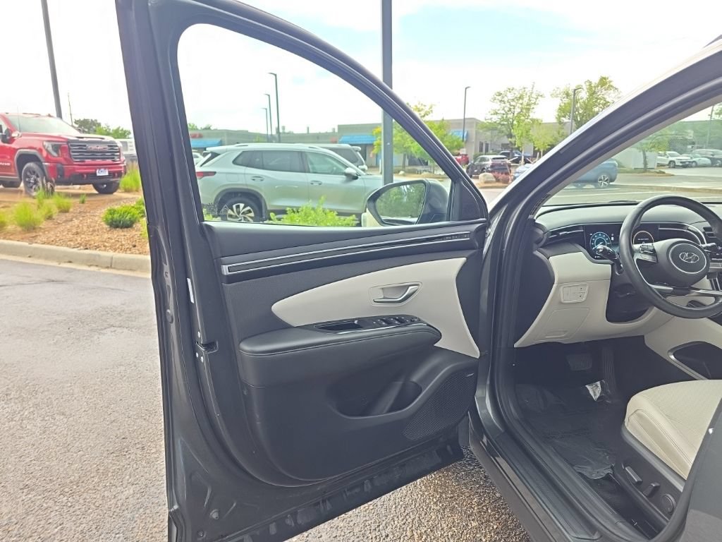 Used 2022 Hyundai Tucson Limited AWD/4WD image 9