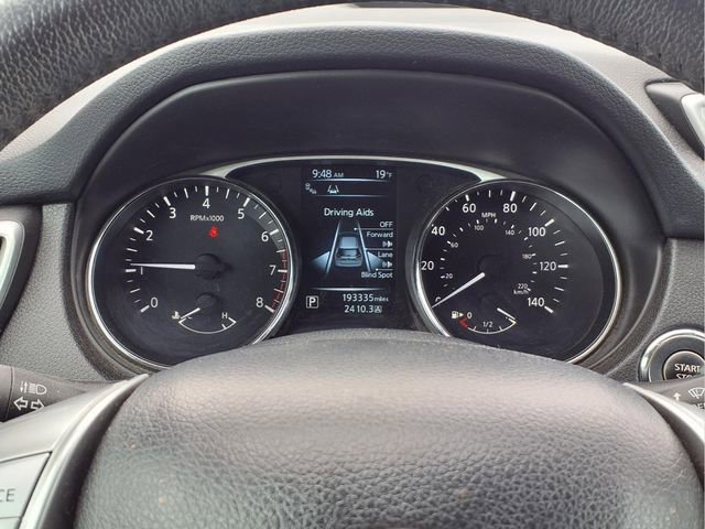 Used 2015 Nissan Rogue SL w/ SL Premium Package image 16