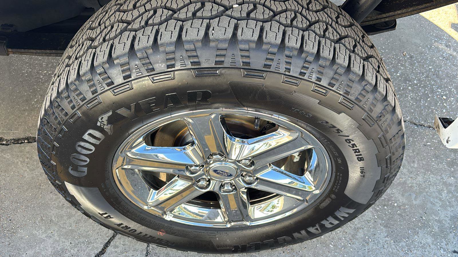 Used 2019 Ford F150 Lariat w/ Equipment Group 502A Luxury image 10