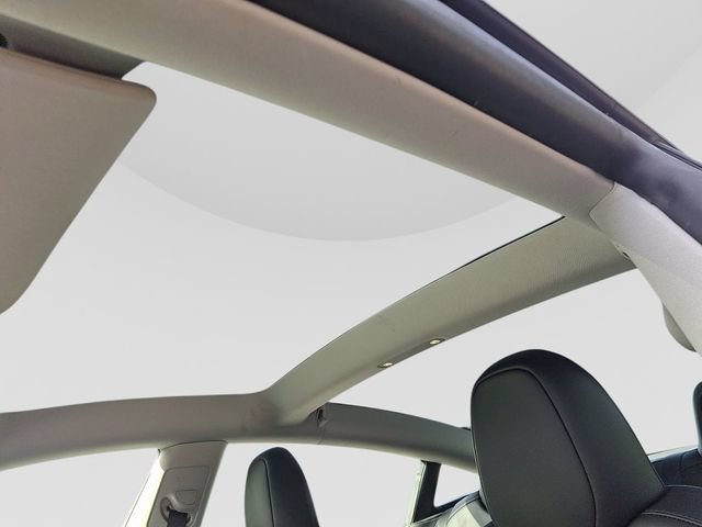 Used 2023 Tesla Model 3 Standard Range RWD image 17