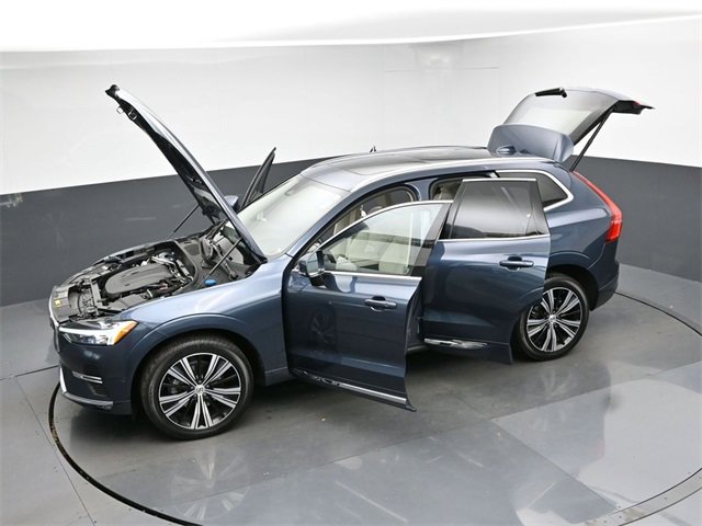 Used 2023 Volvo XC60 B5 Plus image 54