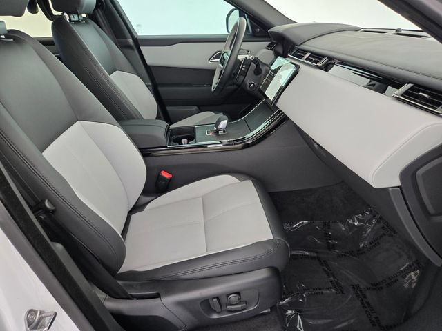 Used 2026 Land Rover Range Rover Velar Dynamic SE AWD/4WD image 3