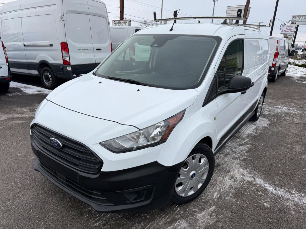 Used 2022 Ford Transit Connect XL image 2