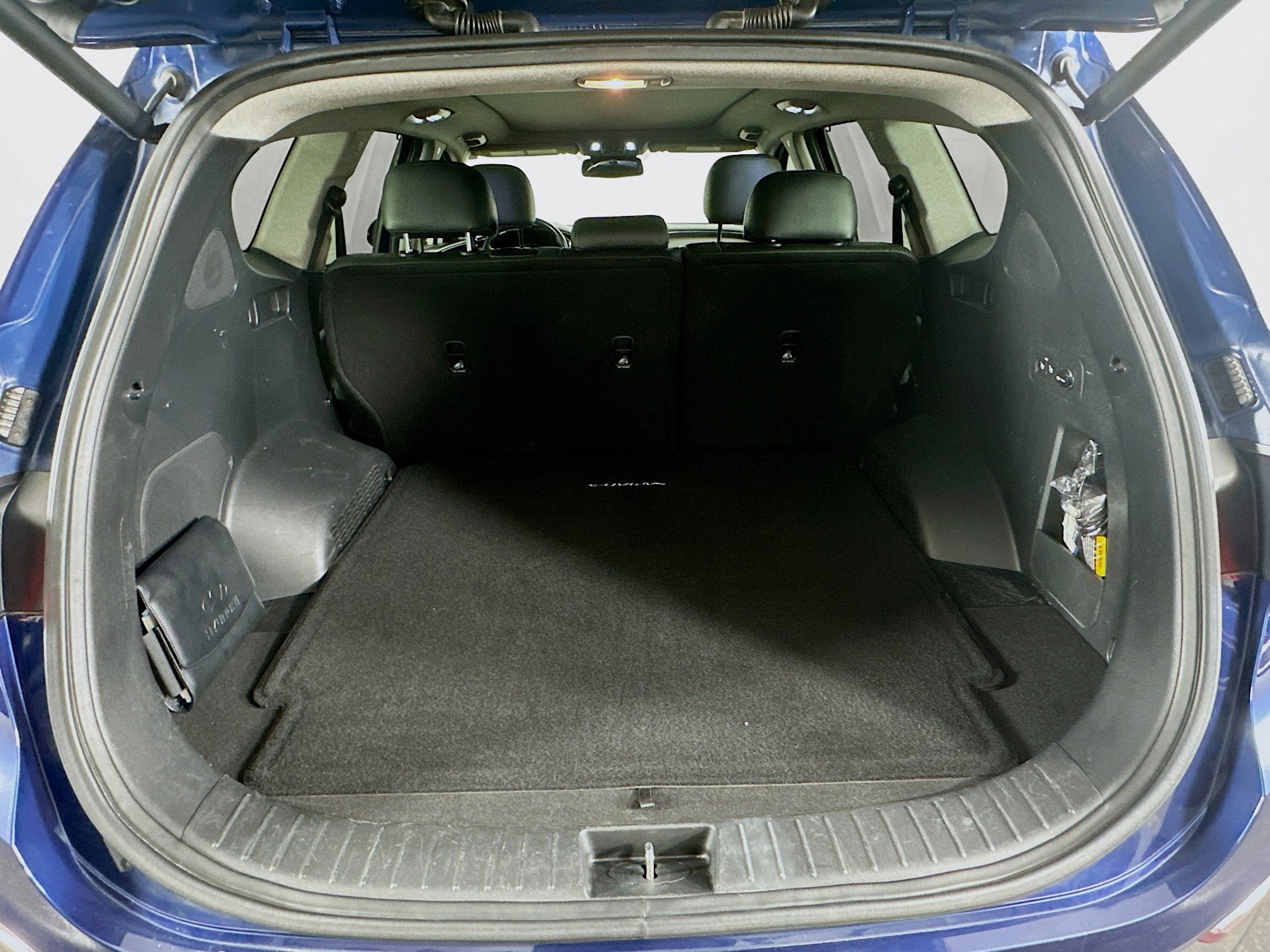 Used 2020 Hyundai Santa Fe Limited FWD image 30