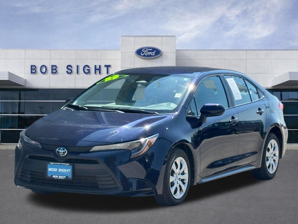 Used 2025 Toyota Corolla LE FWD image 35