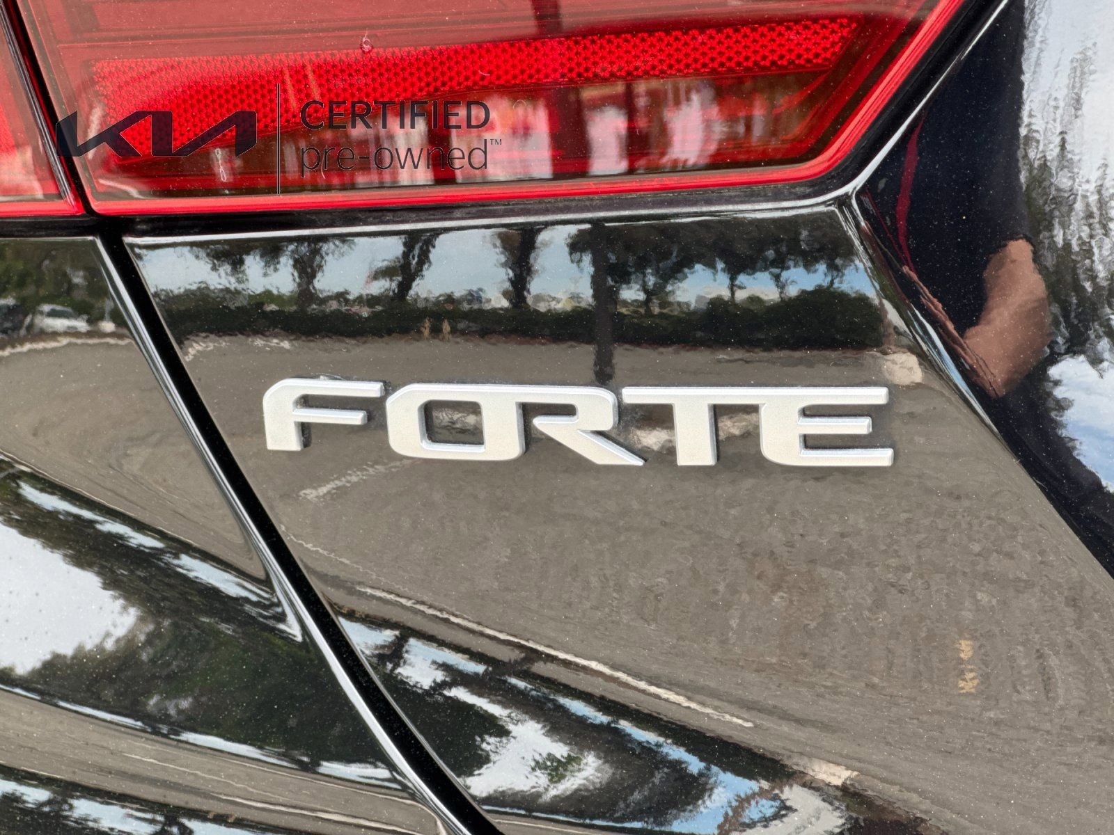 Certified 2023 Kia Forte LXS image 25