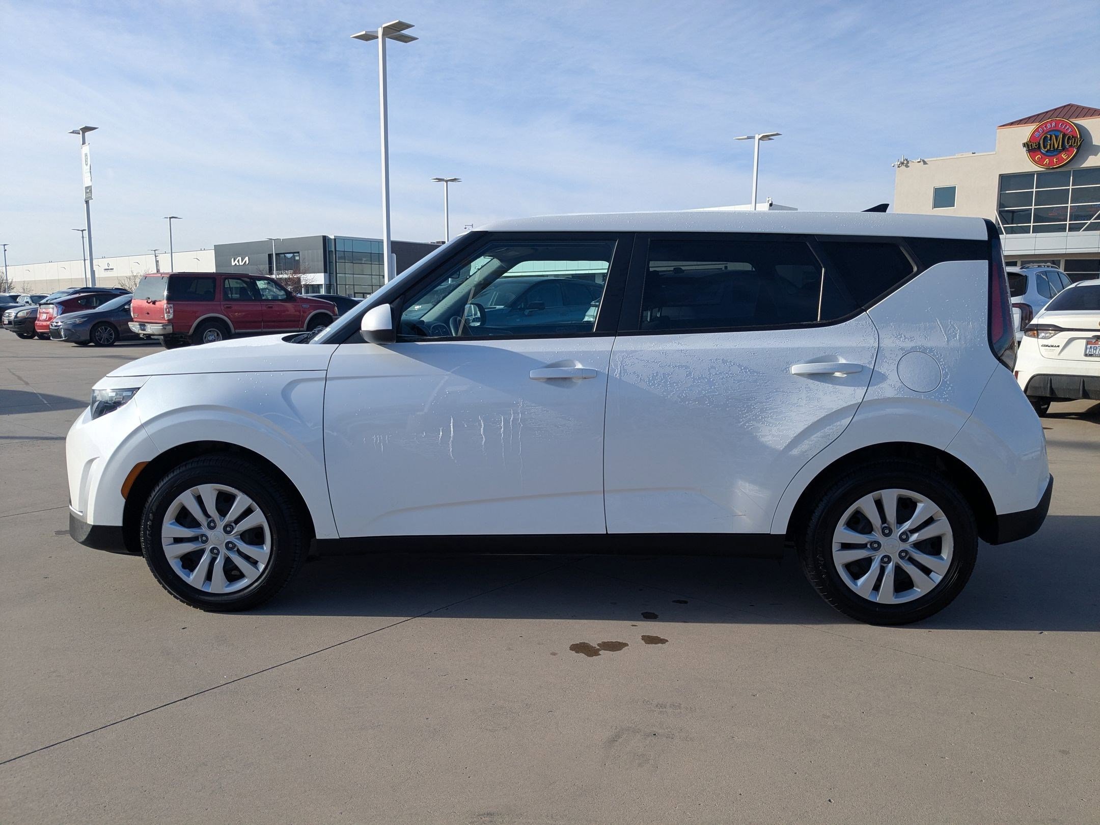 Certified 2023 Kia Soul LX image 2