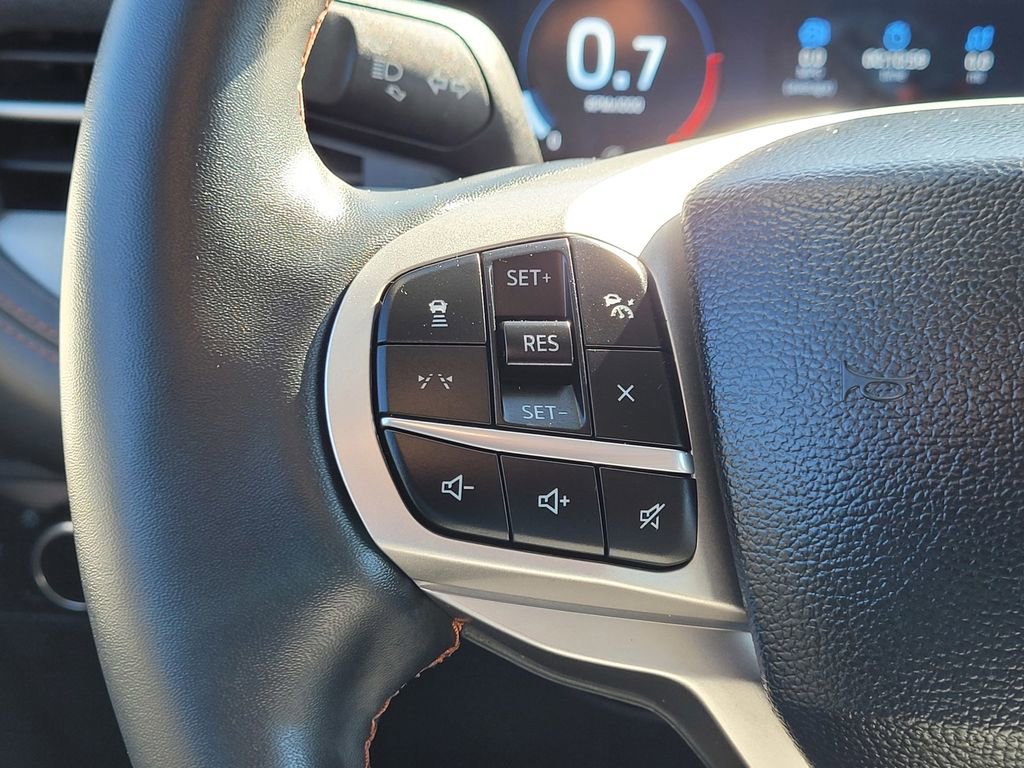 Used 2025 Ford Explorer Active image 18