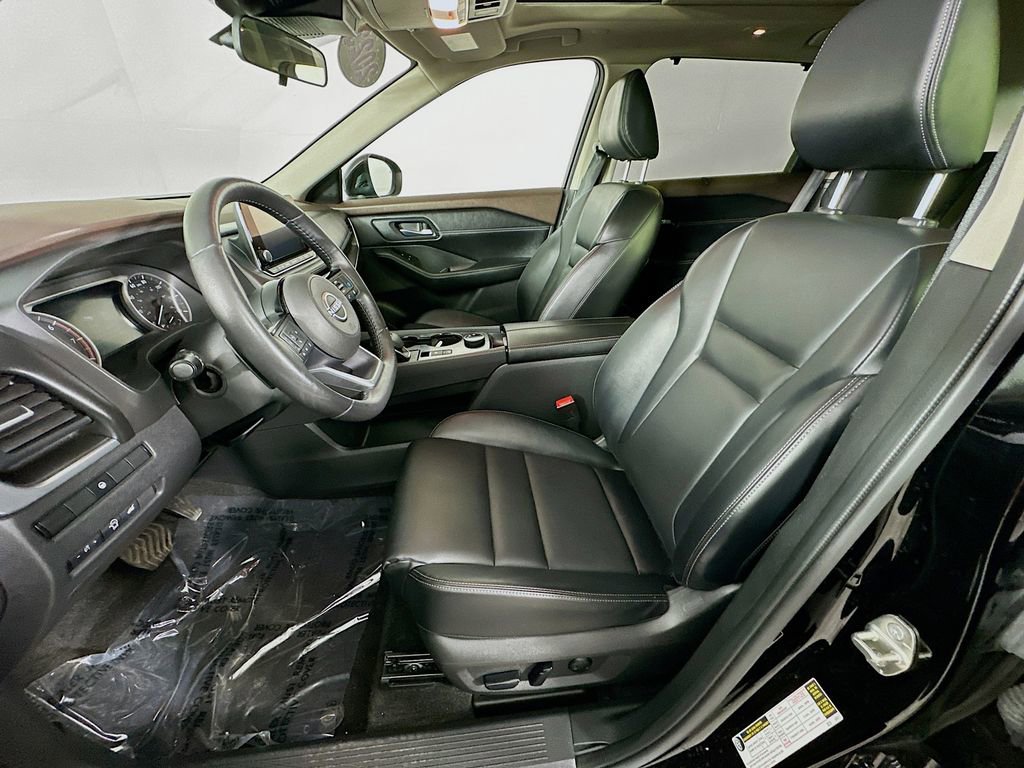 Certified 2023 Nissan Rogue SV w/ SV Premium B Package image 29