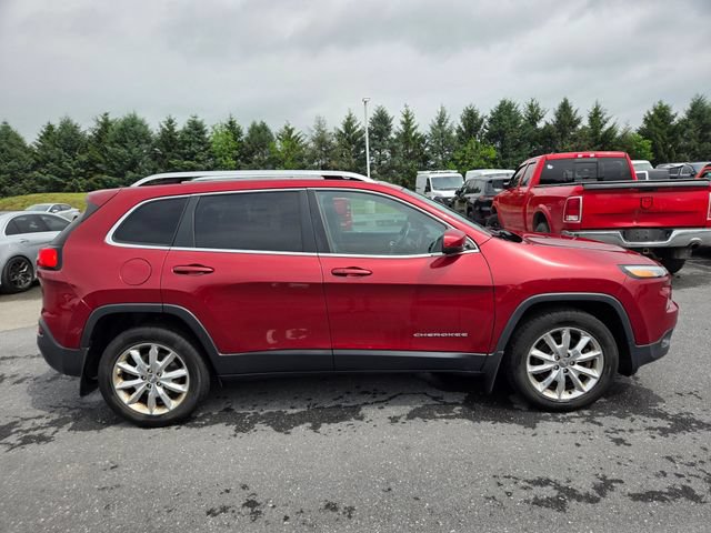 Used 2017 Jeep Cherokee Limited AWD/4WD image 19