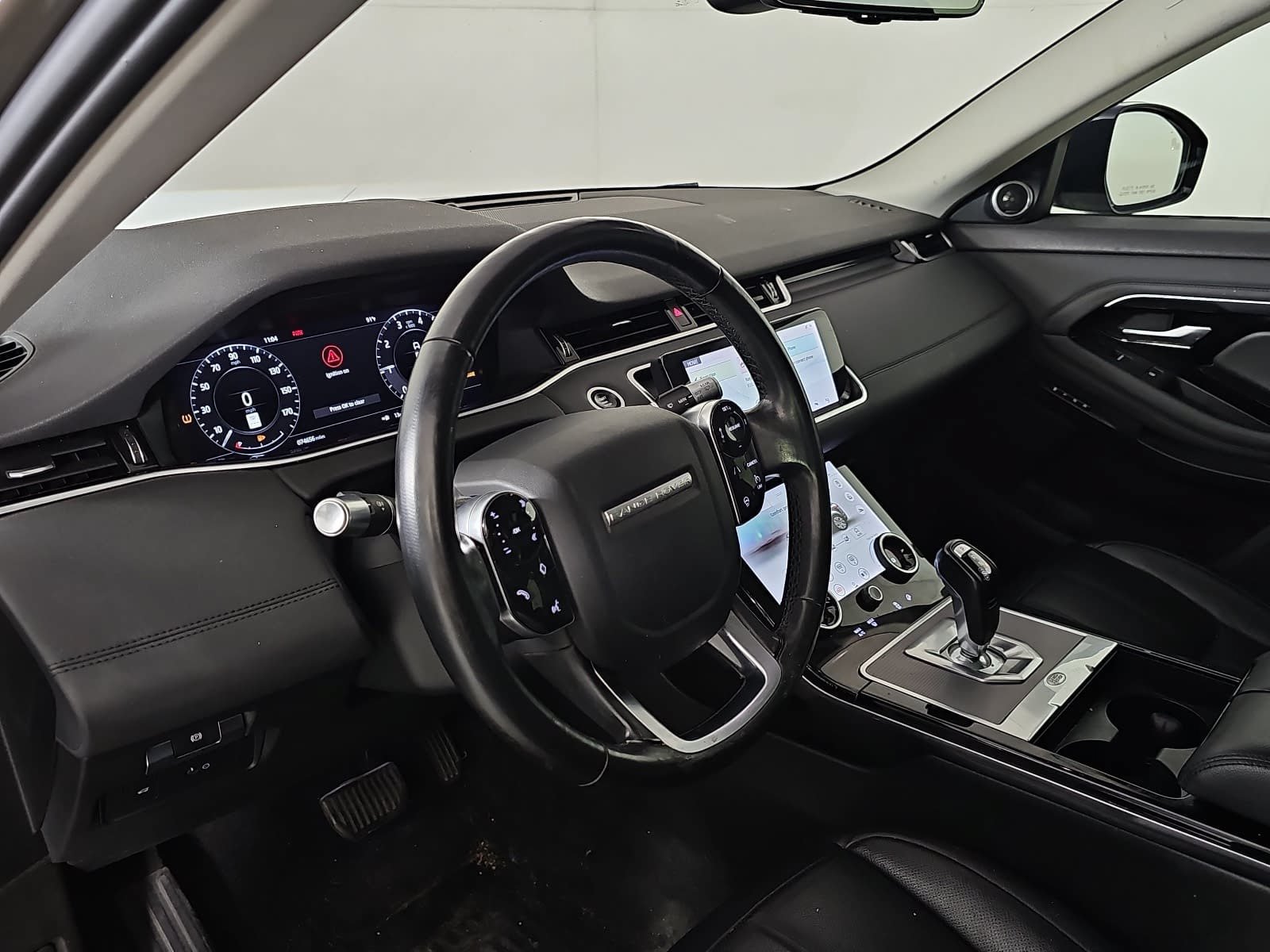 Used 2020 Land Rover Range Rover Evoque SE AWD/4WD image 16