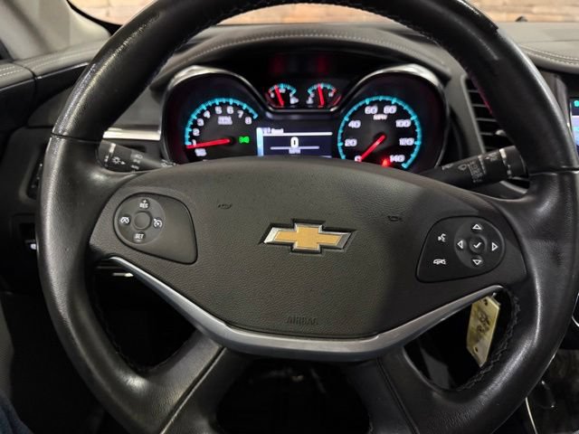Used 2015 Chevrolet Impala LT w/ Convenience Package FWD image 13
