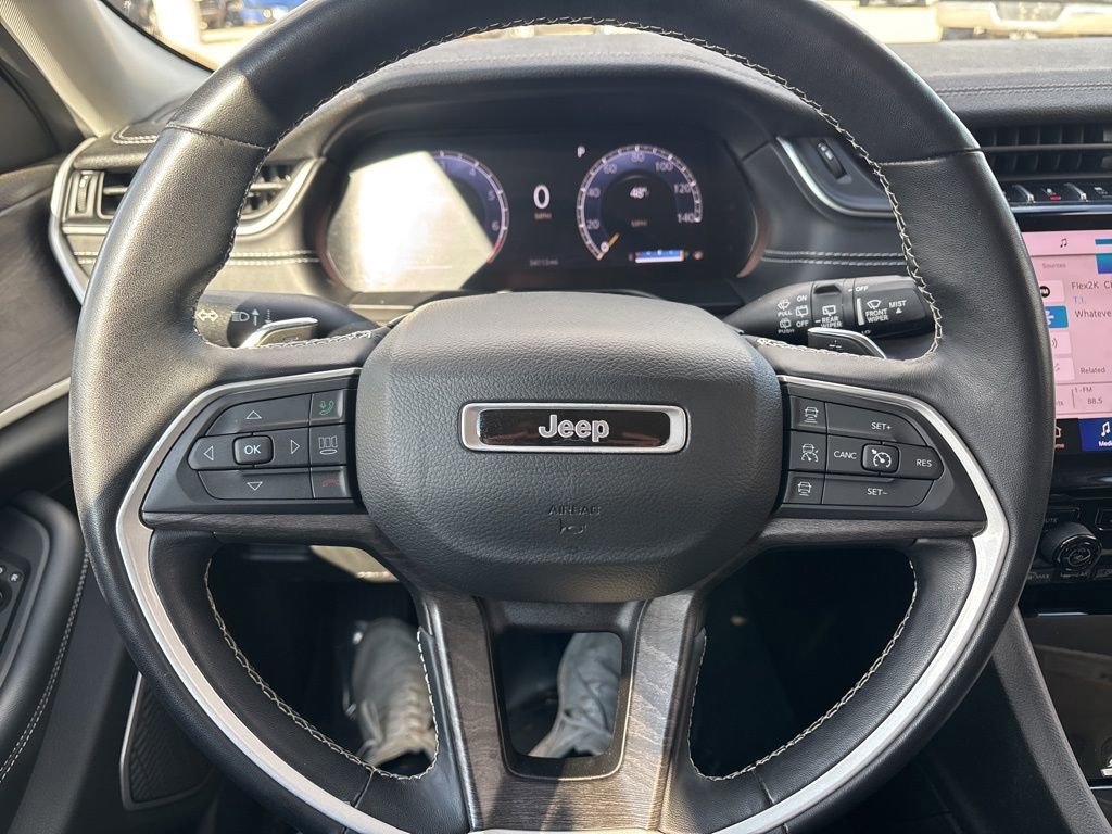 Used 2022 Jeep Grand Cherokee L Limited image 20